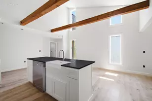 86 Harry Kemp Wy, Provincetown, MA 02657 - Photo 2