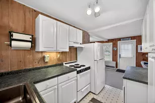 887 Commercial St, Provincetown, MA 02657 - Photo 24