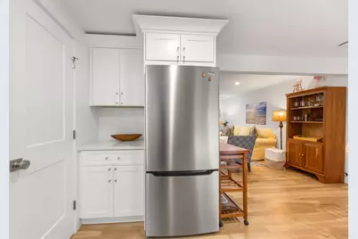 176 Palmer Avenue #APT 2, Falmouth, MA 02540 - Photo 18