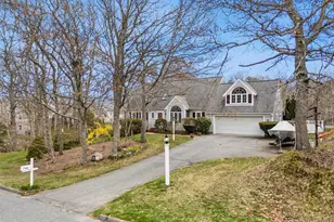 8 Telegraph Hill Rd, Sandwich, MA 02563 - Photo 4