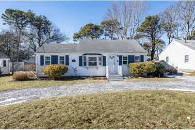 121 6th Avenue, Barnstable, MA 02630 - Photo 2