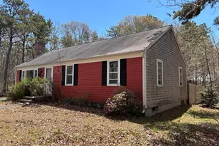 8 Oakleaf Cir, Harwich, MA 02645 - Photo 2