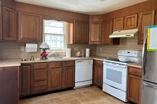 8 Oakleaf Cir, Harwich, MA 02645 - Photo 4