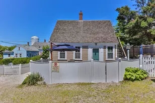 15 Carver St, Provincetown, MA 02657 - Photo 24