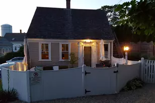 15 Carver St, Provincetown, MA 02657 - Photo 2