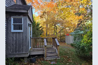 33 Alyssa Lane, Tisbury, MA 02568 - Photo 2