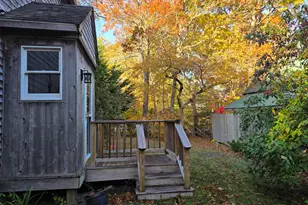 33 Alyssa Ln, Tisbury, MA 02568 - Photo 2