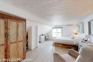 37 Circuit Ave, Oak Bluffs, MA 02557 - Photo 10
