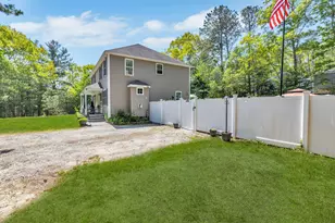 26 Garibaldi St, Plymouth, MA 02360 - Photo 2