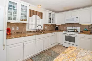 28 Quashnet Woods Dr, Mashpee, MA 02649 - Photo 4