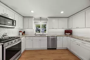 135 Captain Small Rd, Yarmouth, MA 02664 - Photo 16