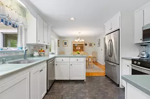 90 Beacon St, Yarmouth, MA 02664 - Photo 24