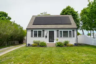 16 Dartmouth St, Barnstable, MA 02601 - Photo 2