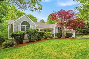 103 Falling Leaf Ln, Barnstable, MA 02655 - Photo 2