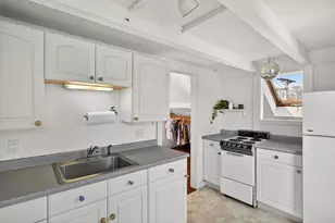 127 Bradford St, Provincetown, MA 02657 - Photo 4