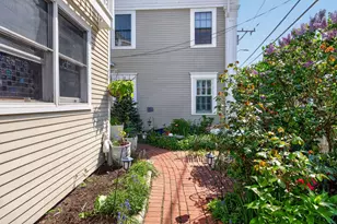 127 Bradford St, Provincetown, MA 02657 - Photo 24