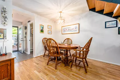 32 Townhouse Terrace #UNIT 32, Barnstable, MA 02601 - Photo 8