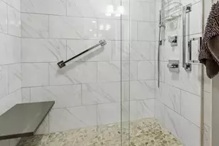 174 Queen St, Falmouth, MA 02540 - Photo 22