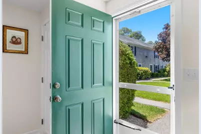 135 W Main Street #APT 32, Barnstable, MA 02601 - Photo 2
