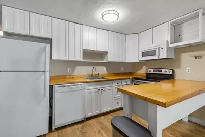 70 Cape Drive #APT 8B, Mashpee, MA 02649 - Photo 8