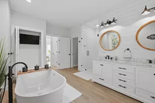 38 Equestrian Ln, Falmouth, MA 02536 - Photo 52