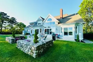 38 Equestrian Ln, Falmouth, MA 02536 - Photo 2