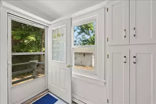 43 Prospect St, Falmouth, MA 02540 - Photo 18