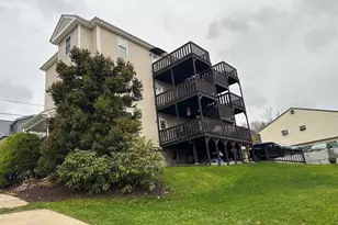 131 Stewart St, Fall River, MA 02720 - Photo 10