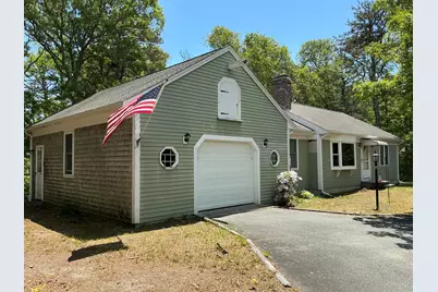 434 W Yarmouth Road, Yarmouth, MA 02673 - Photo 2