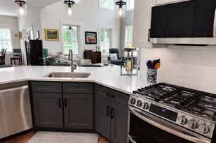 15 Beacon St, Wareham, MA 02558 - Photo 6