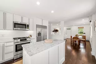 44 Pleasant St, Provincetown, MA 02657 - Photo 10