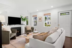 44 Pleasant St, Provincetown, MA 02657 - Photo 8