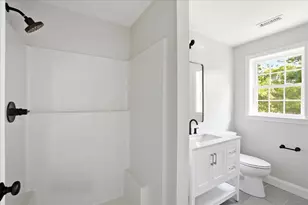 41 Avalon Dr, Falmouth, MA 02536 - Photo 28