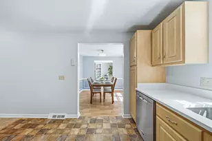 245 W Great Western Rd, Yarmouth, MA 02675 - Photo 16