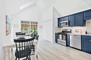 16 Gold Leaf Ln, Mashpee, MA 02649 - Photo 4