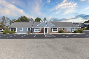 712 Main St, Barnstable, MA 02601 - Photo 1
