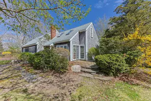 90 Comanche Dr, Falmouth, MA 02540 - Photo 14