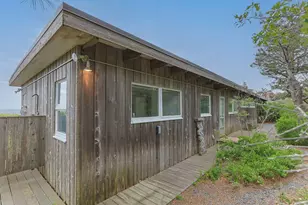 1100 Ocean View Dr, Wellfleet, MA 02667 - Photo 36