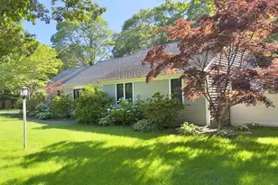 31 Childs St, Barnstable, MA 02632 - Photo 2
