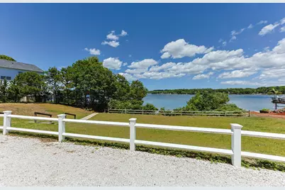 166 James Circle, Mashpee, MA 02649 - Photo 4