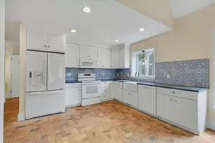 11 Stratford Ridge, Mashpee, MA 02649 - Photo 8