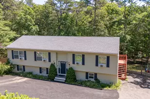 8 Raccoon Ln, Sandwich, MA 02644 - Photo 2
