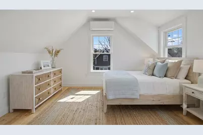33 Vineyard Avenue, Oak Bluffs, MA 02557 - Photo 22