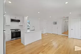 33 Vineyard Ave, Oak Bluffs, MA 02557 - Photo 4