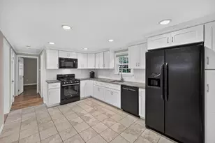31 Frank Doyle Rd, Dennis, MA 02660 - Photo 10