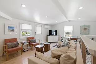 496 Commercial St, Provincetown, MA 02657 - Photo 16