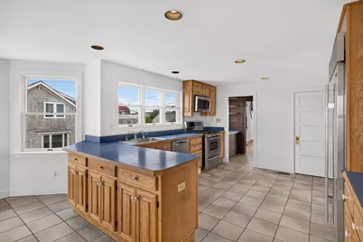 70 Menauhant Road, Falmouth, MA 02536 - Photo 18