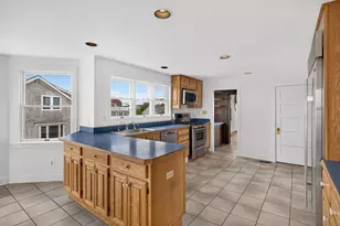 70 Menauhant Rd, Falmouth, MA 02536 - Photo 18