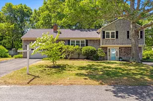 27 Steven Dr, Yarmouth, MA 02673 - Photo 2
