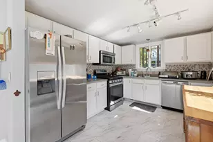 129 Mayfair Rd, Dennis, MA 02660 - Photo 16
